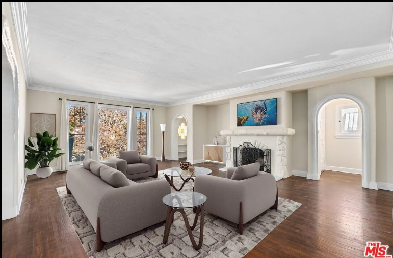 Stearns Dr Los Angeles, CA 90035